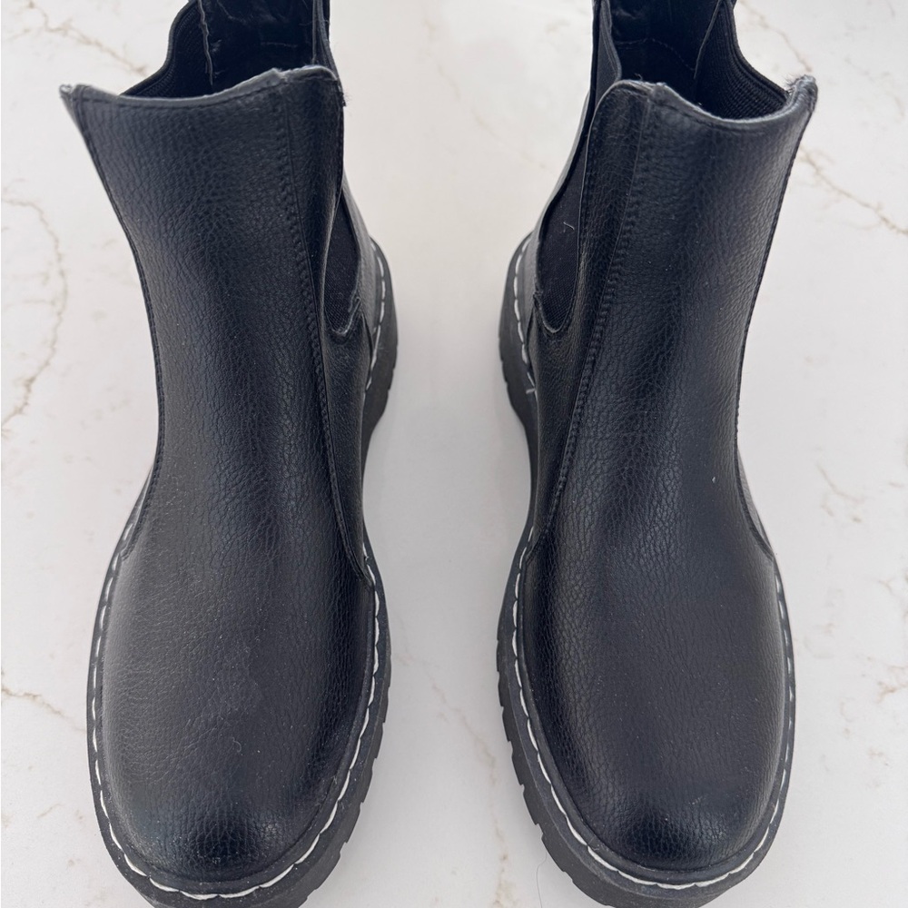 Sincerely Jules Black Leather Woman’s Boots